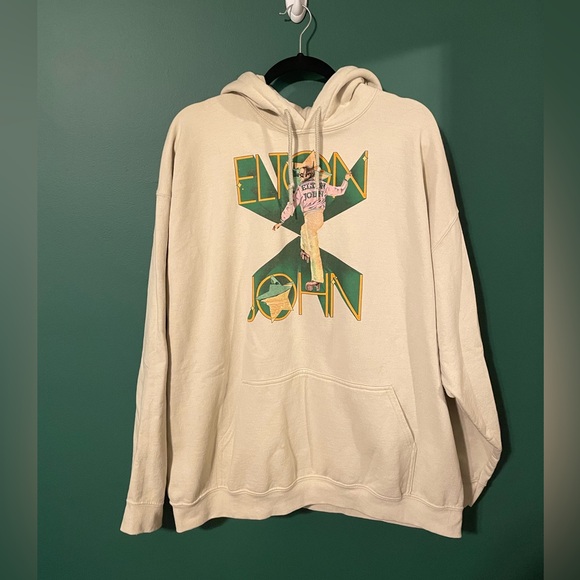 NWOT Elton John “Farewell Yellow Brick Road” Tour Hoodie - Picture 3 of 4